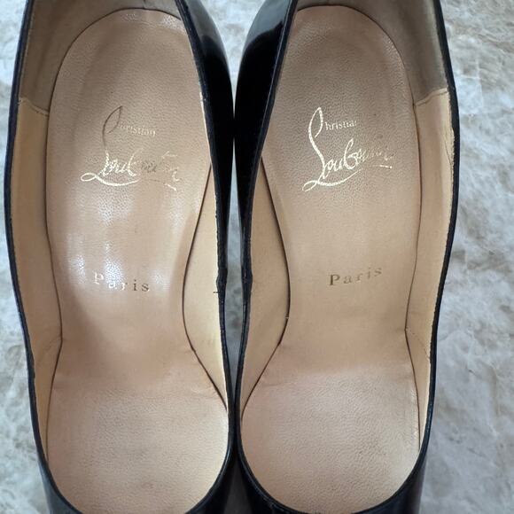 Authentic Christian Louboutin Black Patent Leather High Heeled Pumps size 37 - Picture 3 of 13